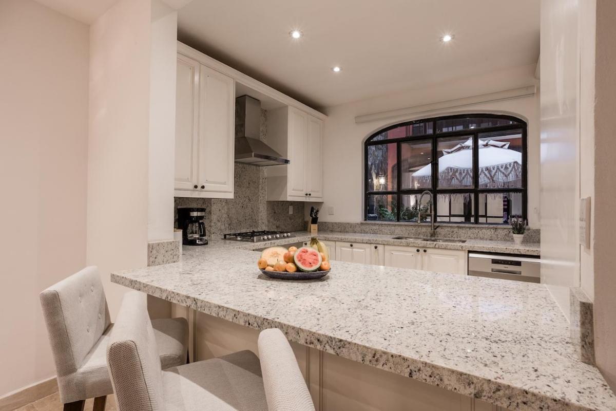 Luxury Apartments In Centro San Miguel De Allende With Rooftop & Jacuzzi Exteriör bild