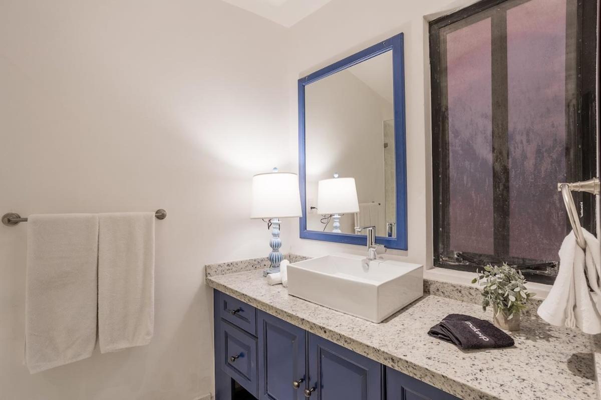 Luxury Apartments In Centro San Miguel De Allende With Rooftop & Jacuzzi Exteriör bild