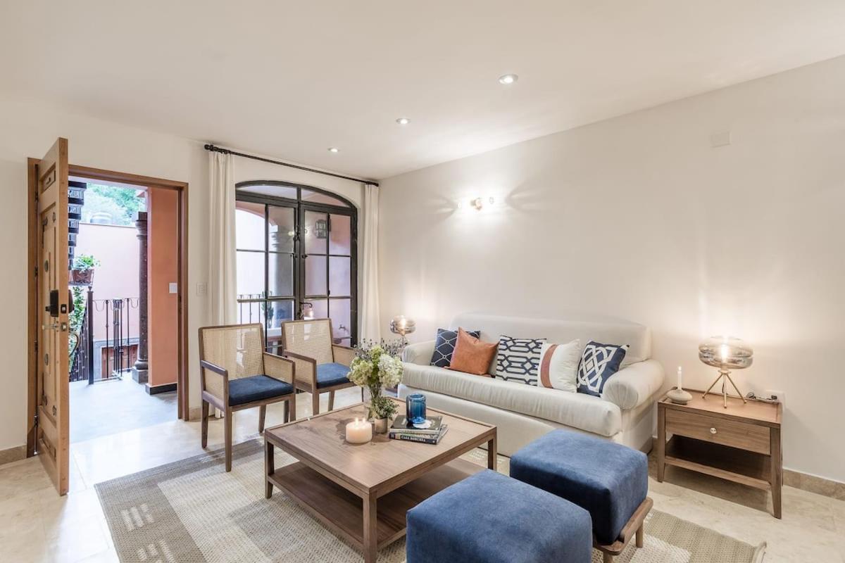 Luxury Apartments In Centro San Miguel De Allende With Rooftop & Jacuzzi Exteriör bild